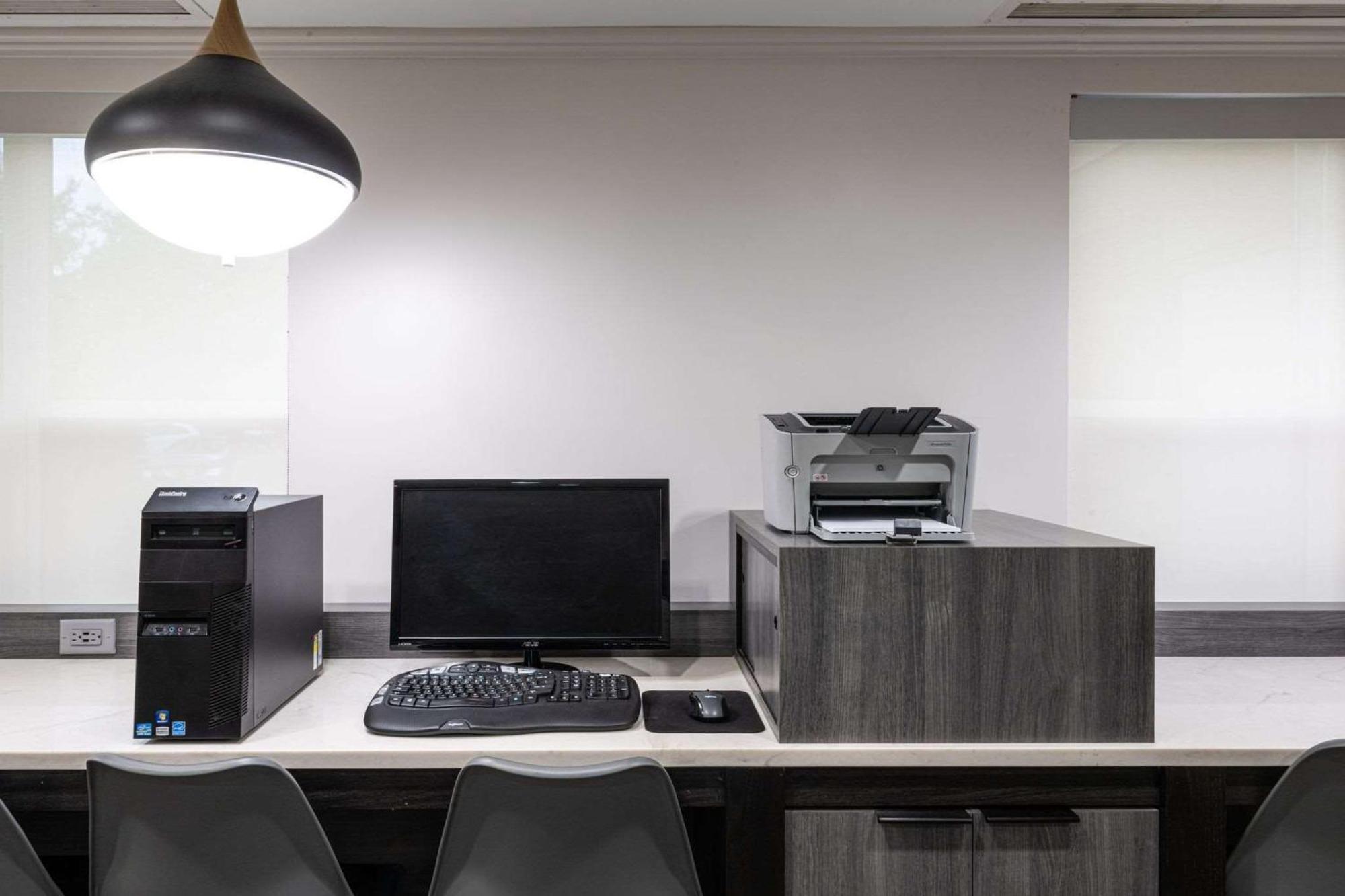 Hyatt House Herndon/Reston Екстериор снимка